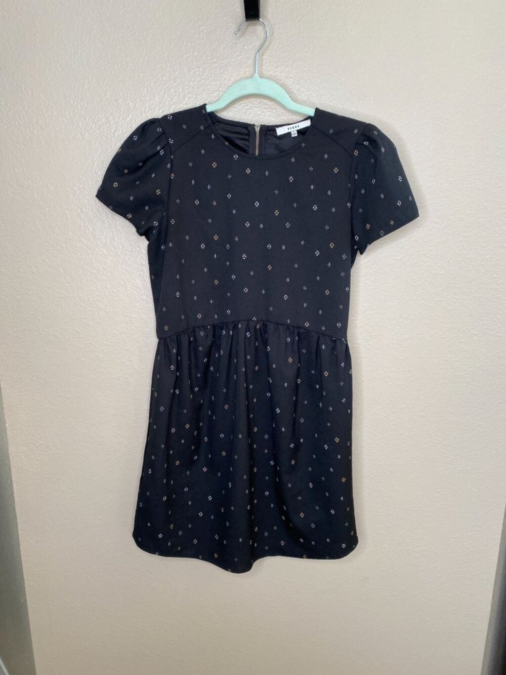 Ro & De Womens Black Short Sleeve Mini Dress S Polyester Back Zipper Round Neck